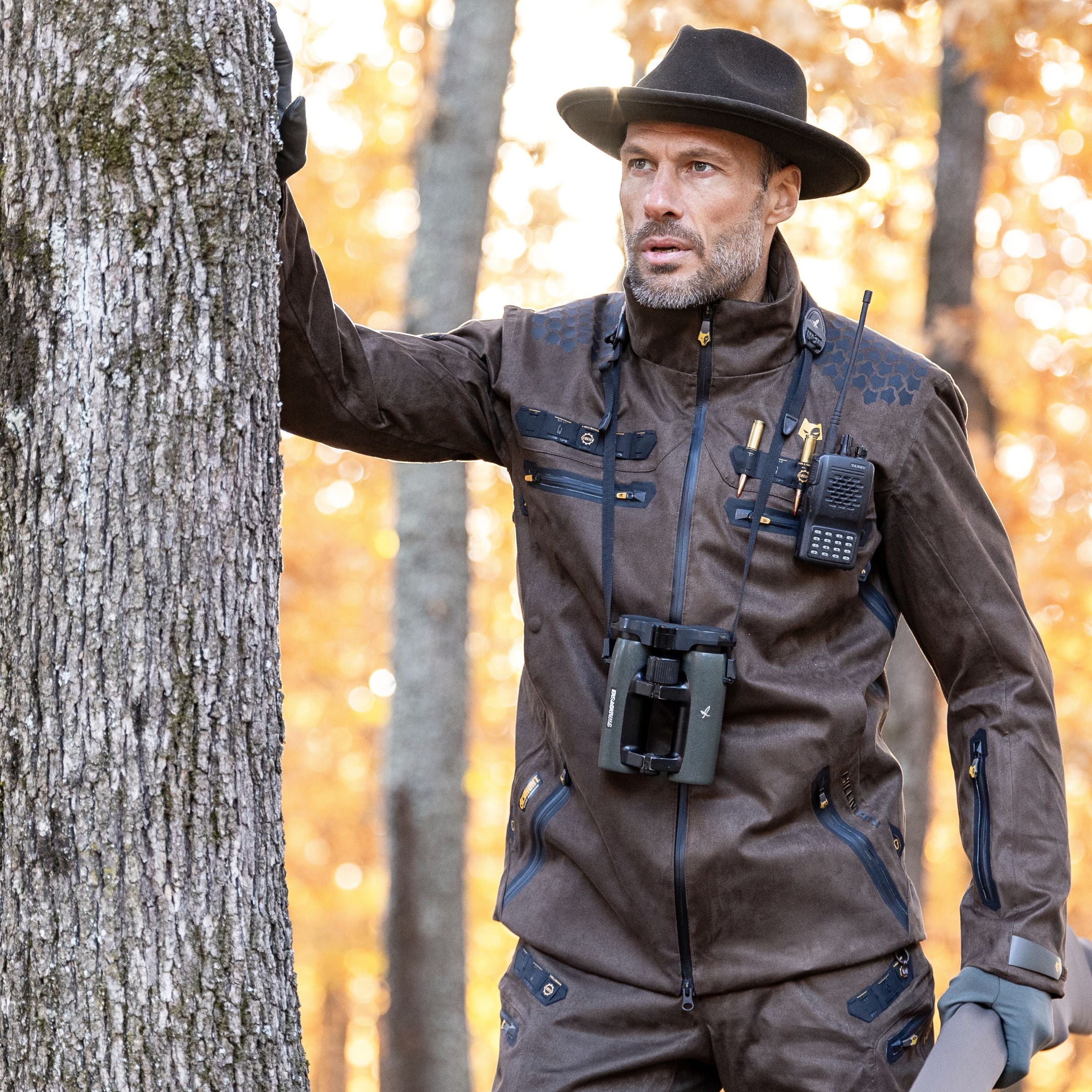 Waterproof insulated hunting jacket hot sale